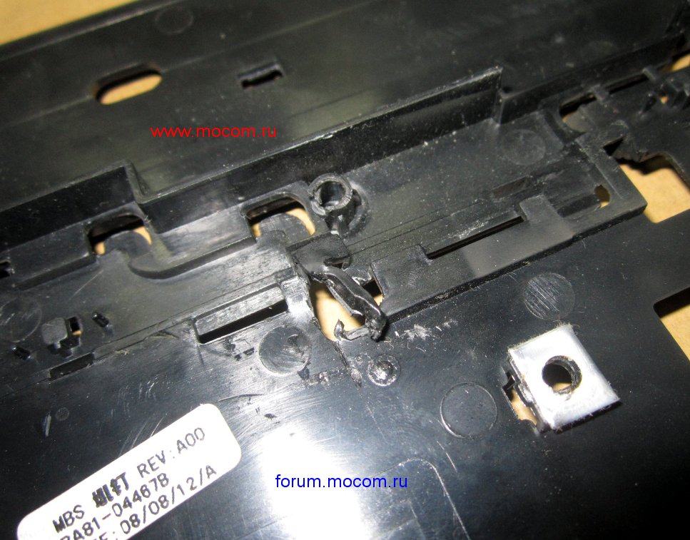  Samsung R560:   / Top Case / Palmrest with touchpad; BA81-04467B BA75-02017B;       -